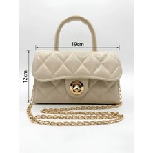 Satuna Parlak Kapitone Mini Çanta – Astar Detaylı – Zincir Askılı Kadın El ve Omuz Çantası (19X12 Cm)