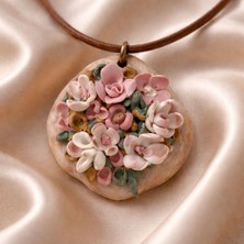 Soft Bloom Seramik Kolye