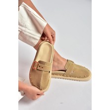 Fox Shoes Y918143802 Bej Süet Önü Kapalı Zımba Detaylı Sabo Terlik