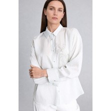 DeFacto Relax Fit Çiçek Motifli Uzun Kollu Beyaz Gömlek G9132AX26SP