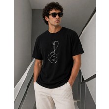 Erkek Minimal Gitar Baskılı Tişört T-Shirt Yazlık Kısa Kol Bisiklet Yaka T-Shirt - Siyah