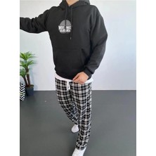 Oversize Kapüşonlu Sweatshirt – Siyah Sırt ve Ön Baskılı-Siyah