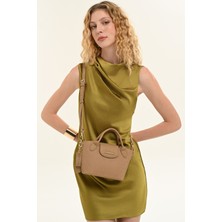 Pierre Cardin 05PC26Y10619-P Kabartma Desenli Ayarlanabilir Askılı Suni Deri Omuz Çantası