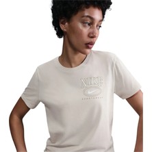 Nike Clup Tee Pamuklu Kadın Krem Tişört
