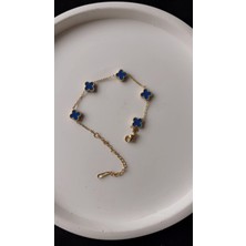 Liva Accessories Mini Mavi Çiçek Cleef Desenli Bileklik-Kararmayan Altın Zincirli, Anti-Alerjik