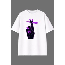 Vsrn Elde Smokeee Tasarım Ön Baskılı Beyaz Oversize T Shirt