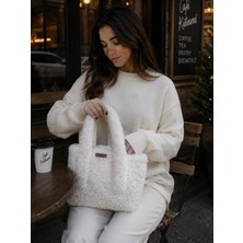 Nillys Kadın Kışlık Etrofil Rabbit Örgü Beyaz Astarlı Cepli Omuz Çantası (34X28)