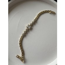 Liva Accessories Pırlanta Görünümlü Yedi Taş Zirkon Altın Kaplama Bileklik