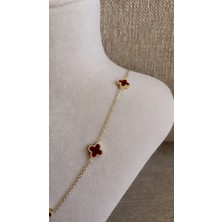 Liva Accessories Zincirli Kolye-Bordo Renkli,  Kararmayan, Anti-Alerjik, Çok Kaliteli, Beşli Mini Cleef Çiçekleri