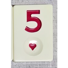 Eser Okey Taşı Kırmızı 5 Tema Oyun Takımı Parça Sayısı 1 Kremsi Materyal