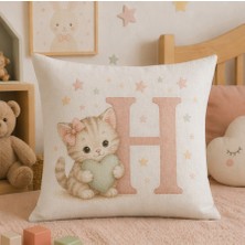 Kadorex Design Sevimli Kedicik Harfli Bebek Odası Kırlent Dekoratif Kılıfı (40 x 40) cm (H) Harfı