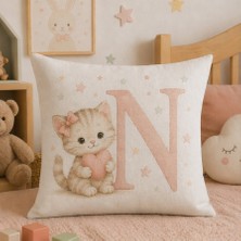 Kadorex Design Sevimli Kedicik Harfli Bebek Odası Kırlent Dekoratif Kılıfı (40 x 40) cm (N) Harfı