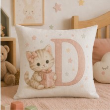 Kadorex Design Sevimli Kedicik Harfli Bebek Odası Kırlent Dekoratif Kılıfı (40 x 40) cm (D) Harfı