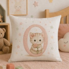Kadorex Design Sevimli Kedicik Harfli Bebek Odası Kırlent Dekoratif Kılıfı (40 x 40) cm (O) Harfı