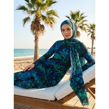 Qymos Prive Batik Desenli Güneş Geçiren & Bronzlaştıran Hava Geçirgen Bone ve Eşarplı Tesettür Mayo