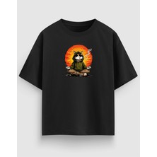 Yolo Street Oversize Unisex Siyah Tişört – Yoga Kedi Baskı, %100 Pamuk Streetwear Tasarım