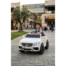 Farbu Oyuncak Massimo Gt 4x2 12V Uzaktan Kumandalı LED Farlı 2x Arka Süspansiyonlu Kemerli Çocuk Akülü Araba