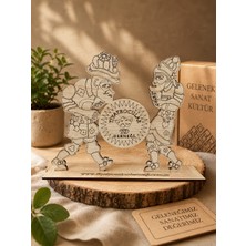 Hureggo Tiyatrocular Derneği Temalı Ahşap Karagöz Hacivat Ödül Plaketi ve Masaüstü Süsü 20X16 cm