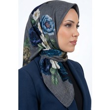 Hadiora Kadın Gri Zeminli Mavi Çiçek Desenli Organik Pamuk Soft Eşarp