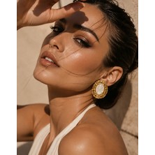 Solare Accessories Beyaz Taş Detaylı Altın Kaplama Oval Vintage Küpe (Hipoalerjik)