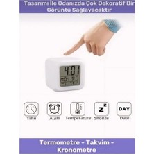MWX Teknoloji Renk Değiştiren Küp Şeklinde Dijital Masa Saati: Alarm, Termometre ve Tarih Özellikli