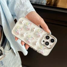 Sayemons 3D Kurdeleli Çiçekli Şeffaf Simli 15 Pro Uyumlu Kılıf – Kamera Korumalı, Darbe Emici Silikon