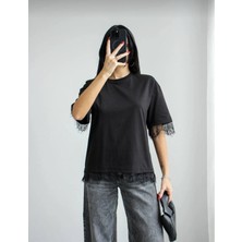 Lindalina Tekstil Kadın Oversize Bisiklet Yaka Dantel Detaylı T-Shirt