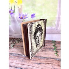 By Pınar Yüksel Fornasetti Desenli Kitap Kutu