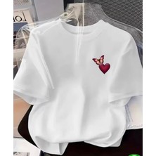 Nigrum Pardus Nıgrum Pardus Yeni Sezon Kelebeğin Kalbi Baskılı %100 Pamuk Büyük Beden Kadın T-Shirt