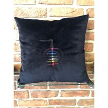 Harmony Factory Reiki Sembolü Nakışlı Siyah Kadife Kırlent Kılıfı Enerji ve Şifa Temalı Dekoratif Yastık