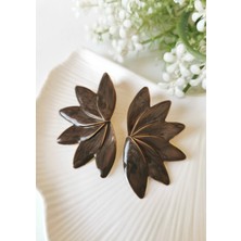 Halley Concept Sütlü Kahve Yaprak Formlu Mine Kaplama Çelik Vintage Tasarım Küpe  3x5,5 cm