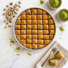 Tadacaksin Kare Baklava 1,25 kg Tepsi
