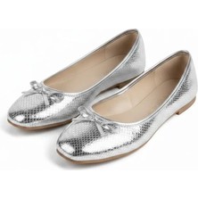 Meril Shoes Kadın Parlak Fiyonklu Babet