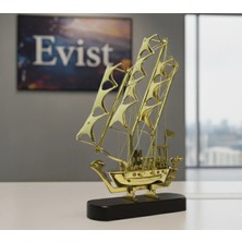 Evist El Yapımı Ahşap Kaideli Pirinç Yelkenli Gemi Modeli – 33 cm Dekoratif Marine Süs Eşyası