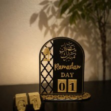 Ramazan Takvimi Masaüstü Dekoru | Değiştirilebilir Günlü Siyah Gold Ramazan Takvimi