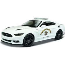 Esranın Dünyası 1/24 2015 Police Araba