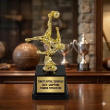 Best Hediye Rövaşata Futbolcu Ödül Kupası Altın- Yazı Baskı Dahil
