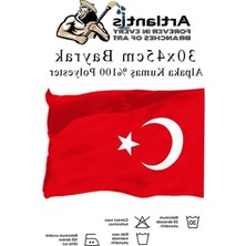 Die Grup Kaliteli Türk Bayrağı, 30X45 cm Ebatında Alpaka Kumaş ile Üretildi