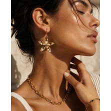 Solare Accessories Altın Kaplama Çiçek Figürlü Sallantılı Vintage Küpe (Hipoalerjik)