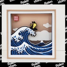 Ralen Japon Dalga Pikachu Shadow Box Tablo – 3D Katmanlı Anime Tasarım Çerçeve | Pikachu ve Büyük Dalga Temalı Dekoratif Duvar Süsü | Modern LED Uyumlu Anime Dekoratif Shadow Box