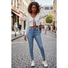 Bemy Store Kadın Beyaz Uzun Kollu Önden Bağlama Detaylı Crop Top Bluz
