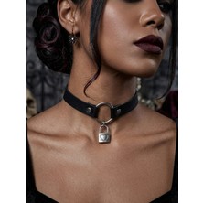 Feronnucci Gotik Choker Kolye Kadın | Kilit Detaylı Punk Boyunluk | Alternatif Tarz Yaka Kolyesi | Gothic Stil Parti ve Cosplay Aksesuarı