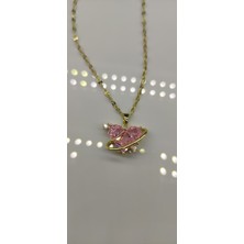 Gloriam Çelik Gold Renk Pembe Zirkon Taşlı Kalp Model Kadın Kolye