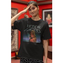 Sevbano Zarıa Larsson Şarkıcı Baskılı Unisex Oversize Tişört