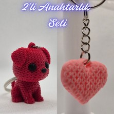 3D Atölye Maker Itfaiye Kırmızısı Örgü Desenli Köpek ve Açık Pembe Örgü Desenli Kalp Anahtarlık