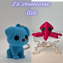 3D Atölye Maker  Açık Mavi Örgü Desenli Köpek ve Kırmızı Kalamar Anahtarlık