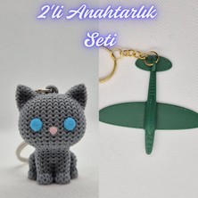 3D Atölye Maker  Gümüş Örgü Desenli Kedi ve Koyu Yeşil Uçak Anahtarlık