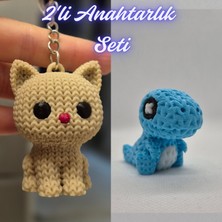 3D Atölye Maker  Krem Örgü Desenli Kedi ve Açık Mavi Örgü Desen Hareketli Dino Anahtarlık