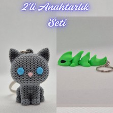 3D Atölye Maker  Gümüş Örgü Desenli Kedi ve Yeşil Esnek Ejder Anahtarlık
