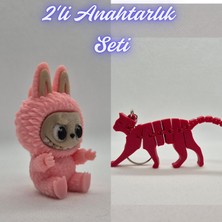 3D Atölye Maker  Açık Pembe Labubu ve Kırmızı Esnek Kedi Anahtarlık